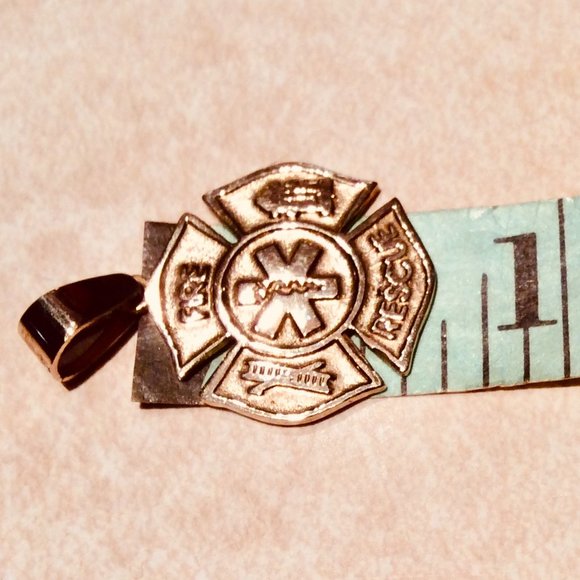 14k Gold Fire Resue with Cadieus symbol Maltese Cross Pendant - Picture 10 of 11